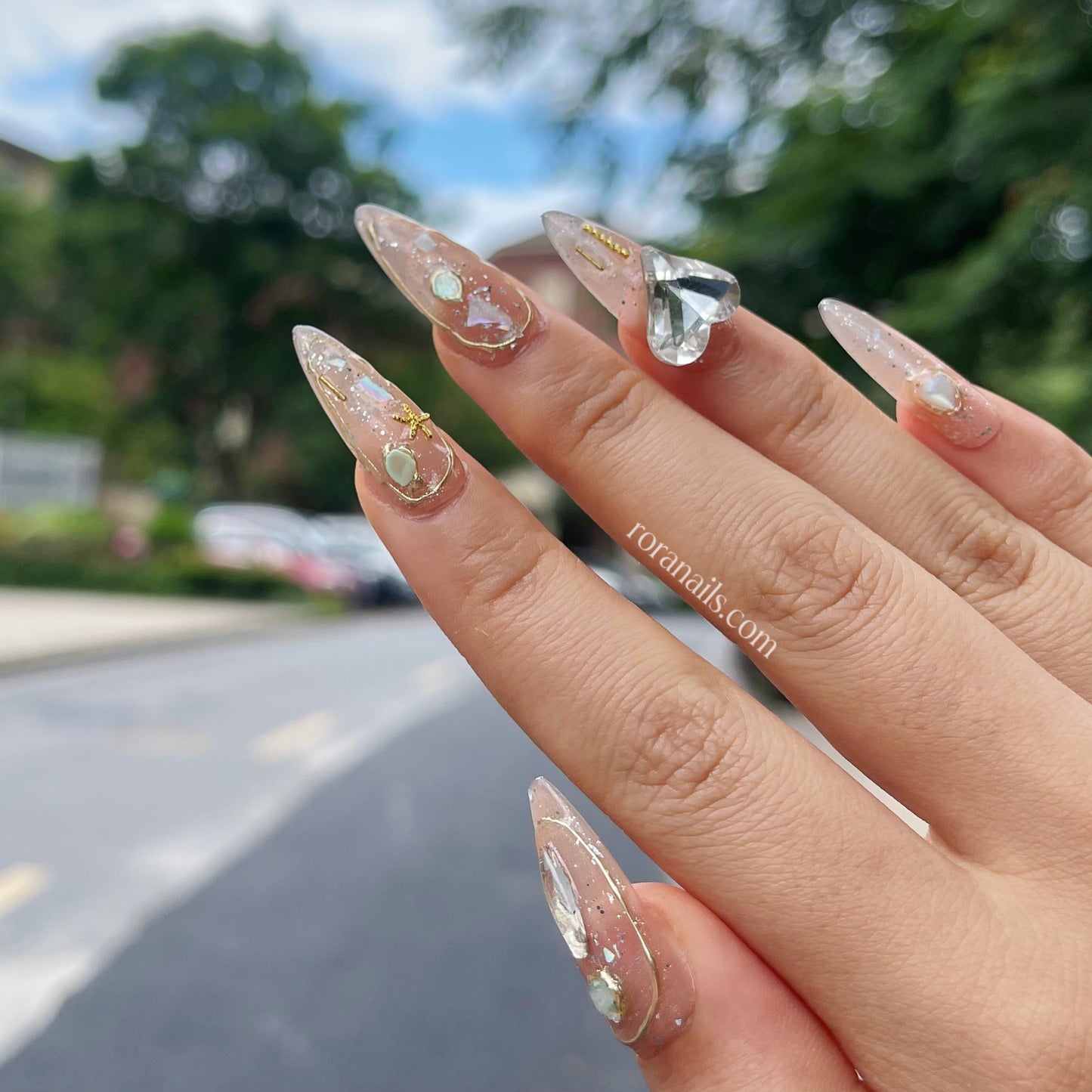 Bar exclusive - Egyptian flamboyance and luxury - roranails