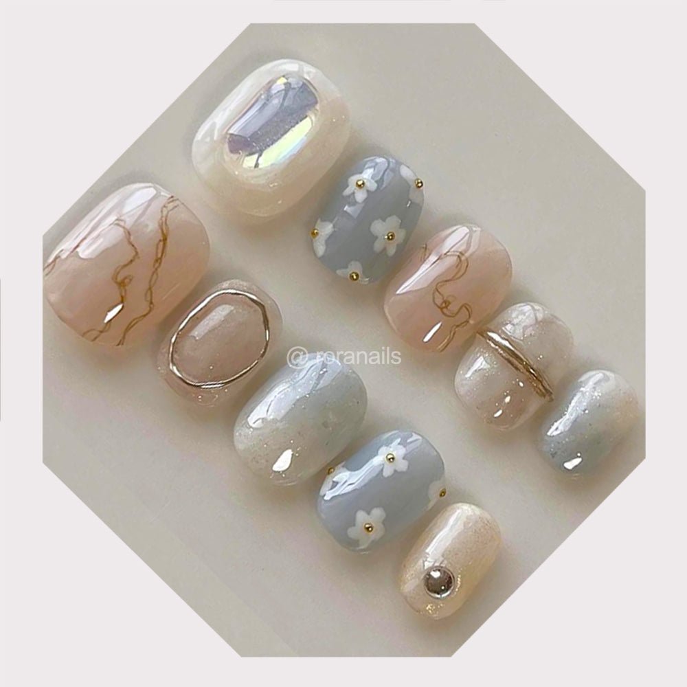 Sapphire amber flower - roranails