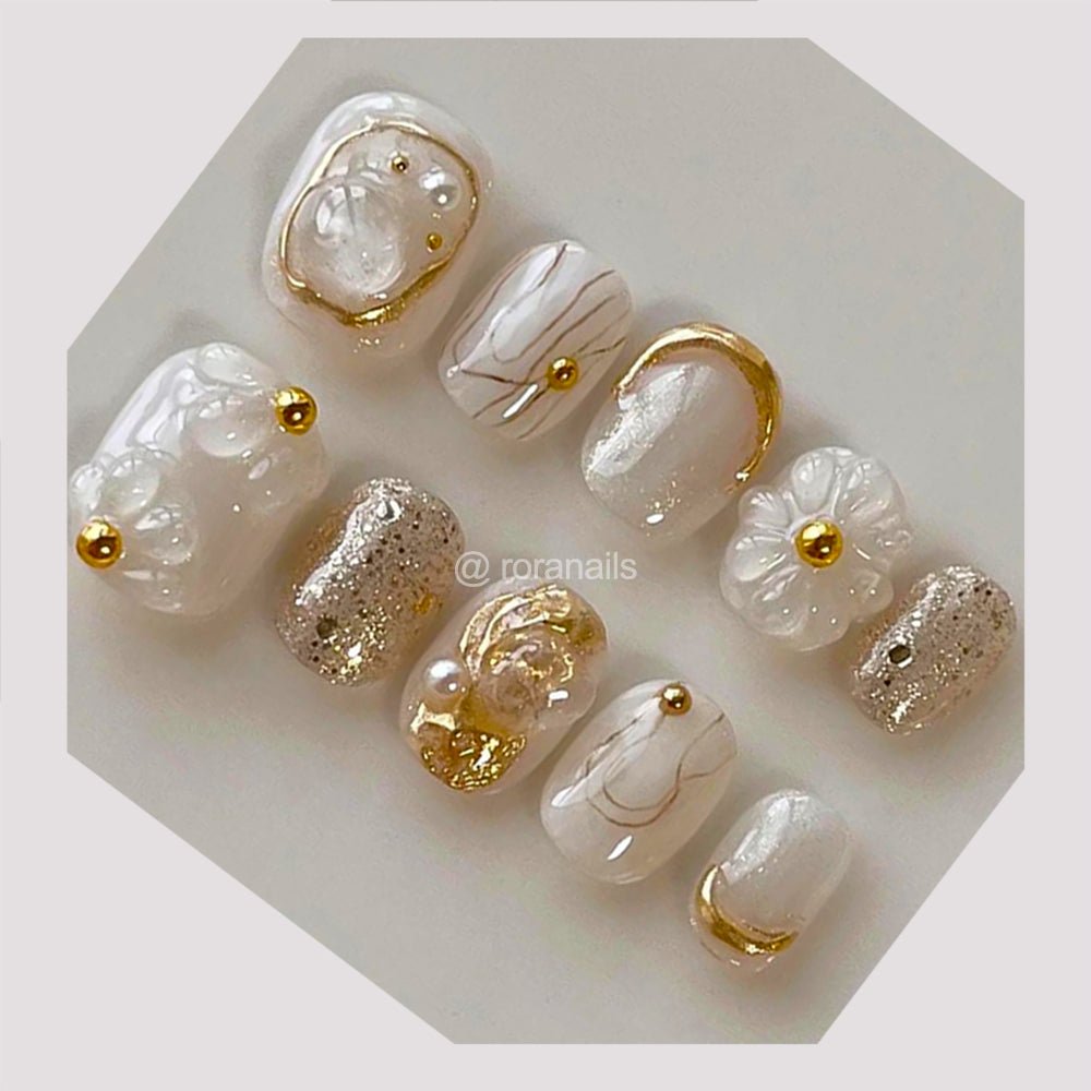 White sunflower water mirror high-end - roranails